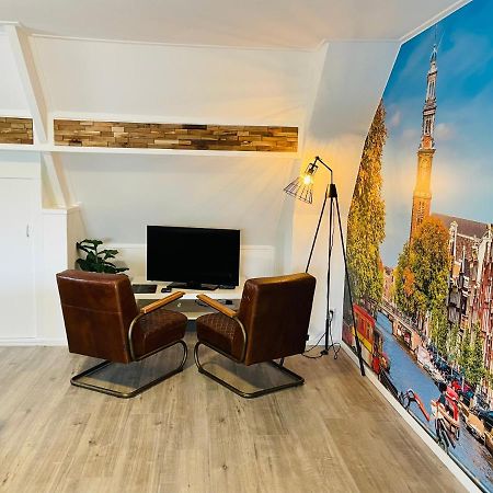 Slapen Bij De Buurvrouw Castricum Exterior foto